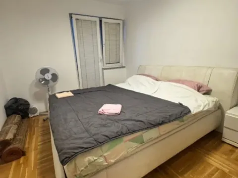 Izdavanje, jednosoban stan, 40m², Preko Morače, Podgorica