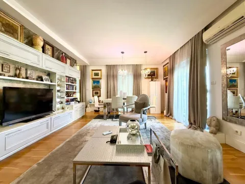 Prodaja, dvosoban stan, 120m², City Kvart, Podgorica - image 14