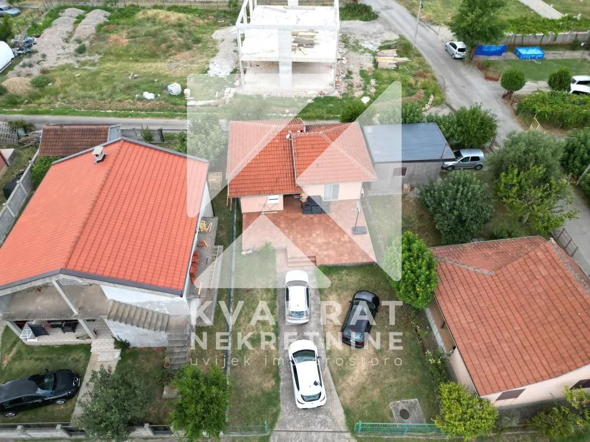Prodaja, kuća, 77m², Doljani, Podgorica