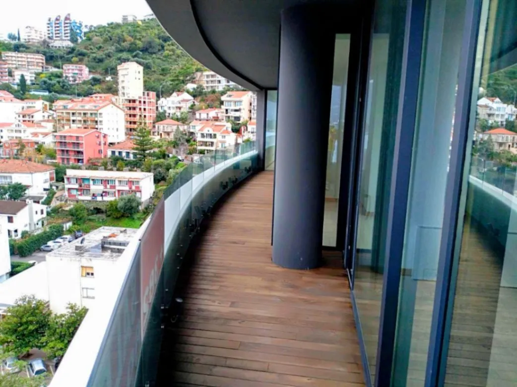 Sale, three bedroom apartment, 270m², Centar, Budva