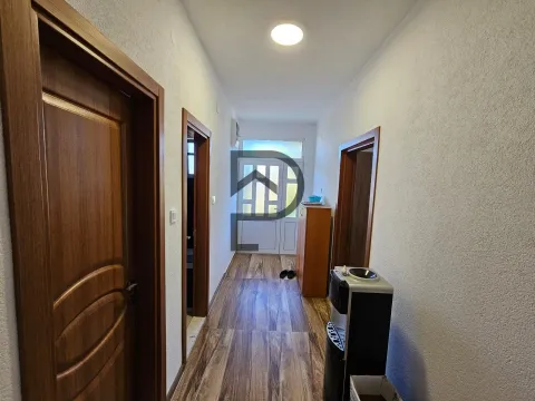 Izdavanje, stan, 91m², Gornja Gorica, Podgorica - image 9