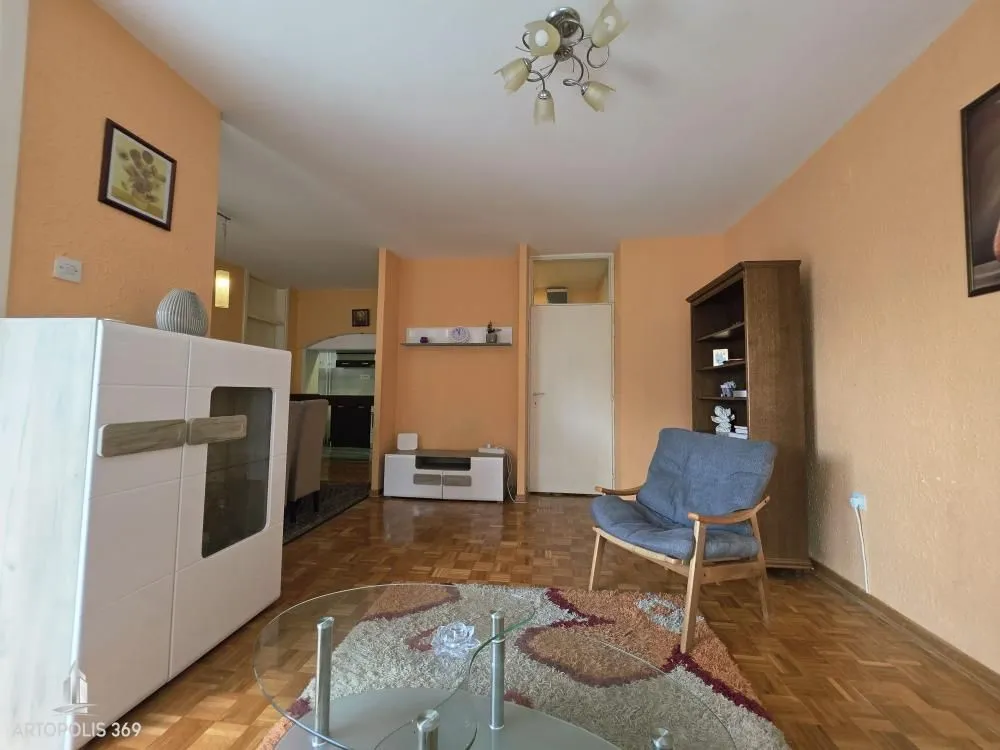 Sale, three bedroom apartment, 79m², Banjica, Voždovac Sve Podlokacije