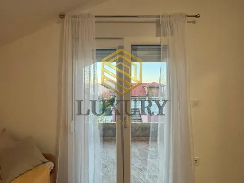 Rent, two bedroom apartment, 100m², Donja Gorica, Podgorica - image 10