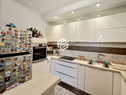 Prodaja, dvosoban stan, 75m², City Kvart, Podgorica - image 4