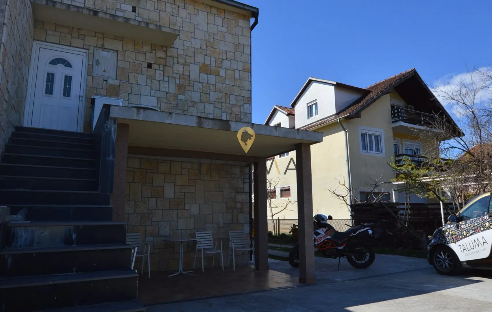 Sale, house, 180m², Zlatica, Podgorica