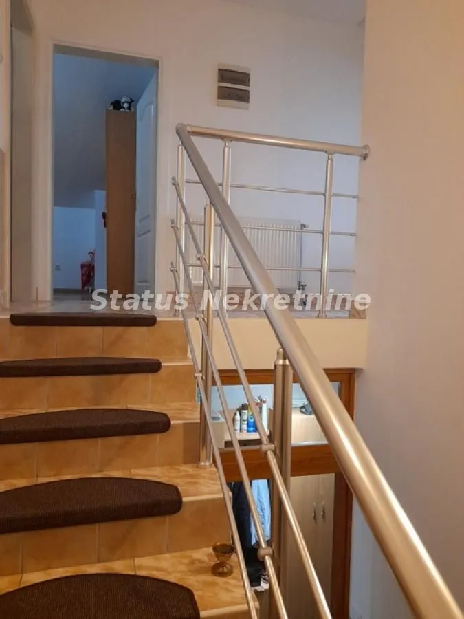 Prodaja, kuća, 246m², Sremski Karlovci, Novi Sad