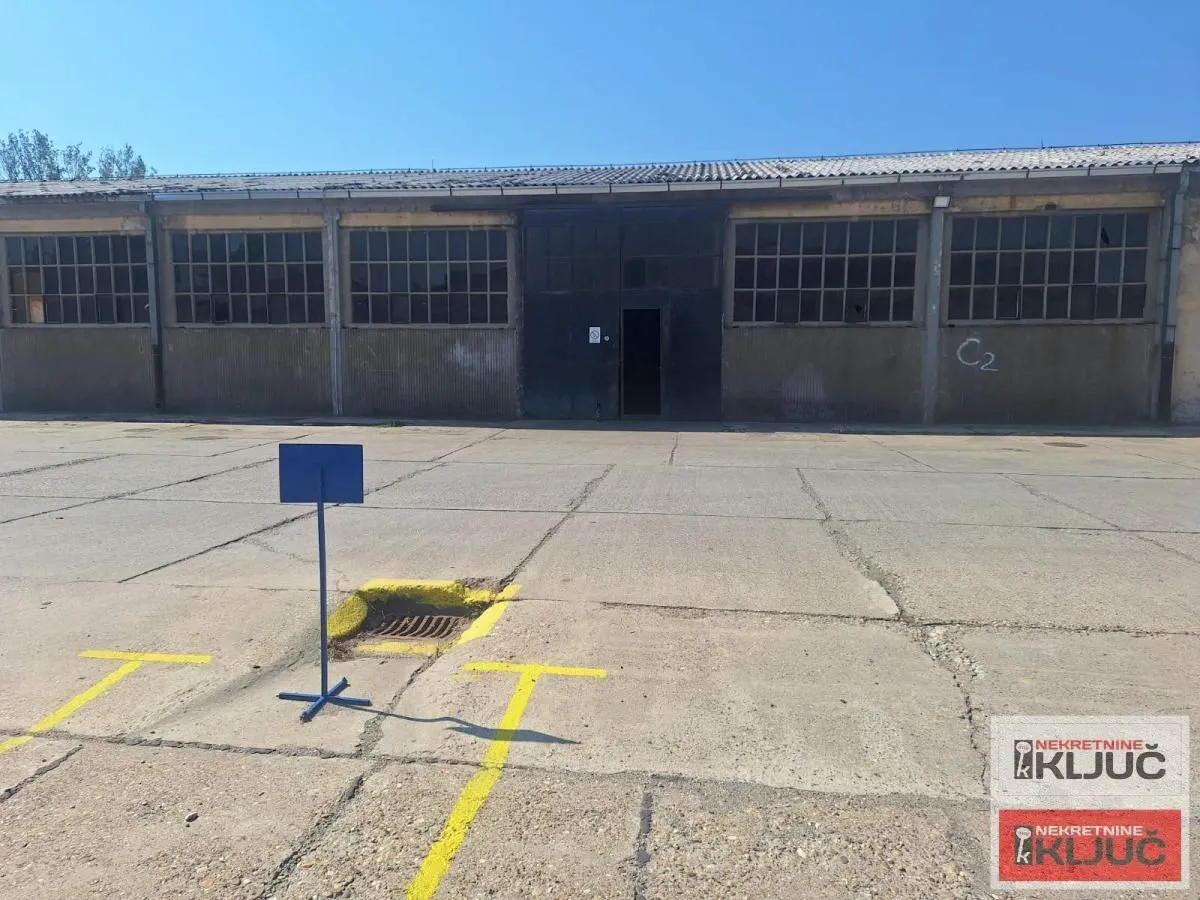 Rent, office space, 1000m², Klisa, Novi Sad Sve Podlokacije