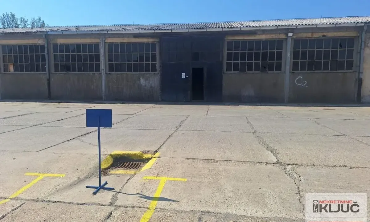 Rent, office space, 1000m², Klisa, Novi Sad Sve Podlokacije