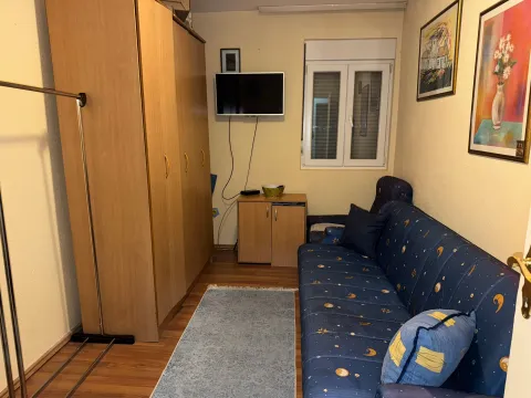 Rent, house, 110m², Konik, Podgorica - image 9