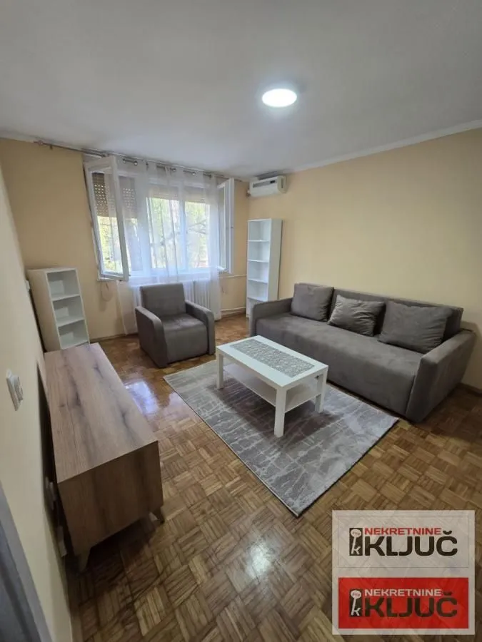 Izdavanje, jednosoban stan, 32m², Detelinara, Novi Sad Sve Podlokacije