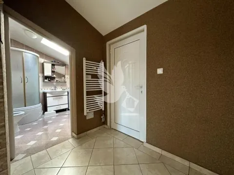 Prodaja, stan, 173m², Tozino Voce, Mladenovac - image 2