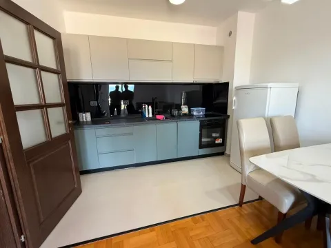 Rent, one bedroom apartment, 49m², Stari Aerodrom, Podgorica - image 3