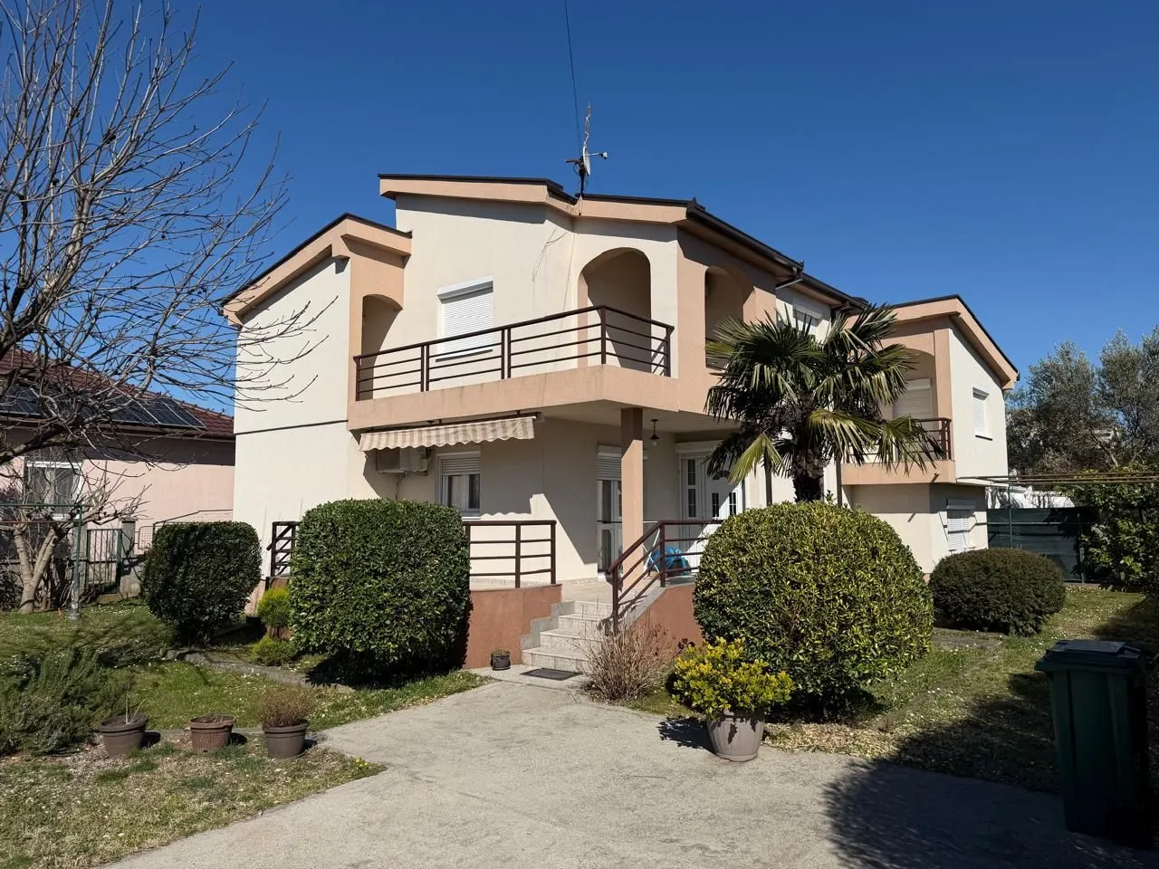 Sale, house, 164m², Gornja Gorica, Podgorica