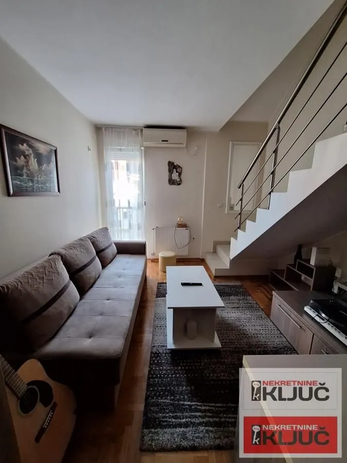 Prodaja, dvosoban stan, 37m², Grbavica, Novi Sad Sve Podlokacije
