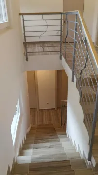 Rent, house, 180m², Gornja Gorica, Podgorica - image 13