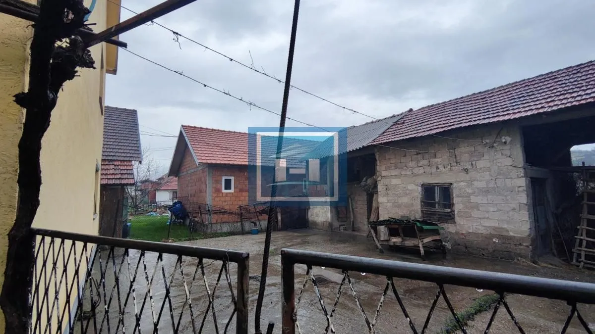 Sale, house, 240m², Batočina, Srbija