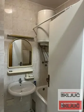 Izdavanje, jednosoban stan, 29m², Bulevar Oslobodjenja, Novi Sad Sve Podlokacije - image 10