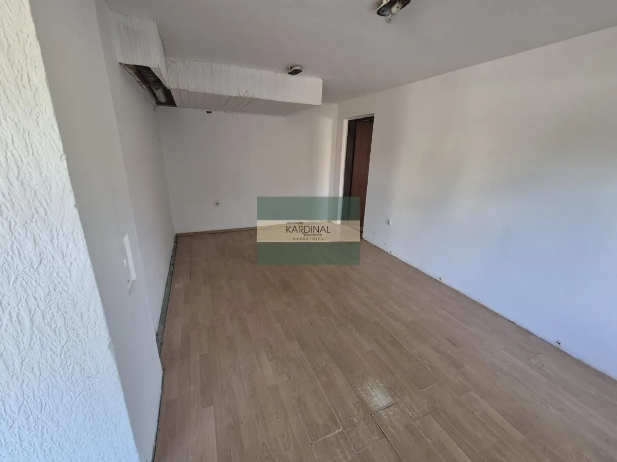 Sale, office space, 57m², Tabane, Jagodina