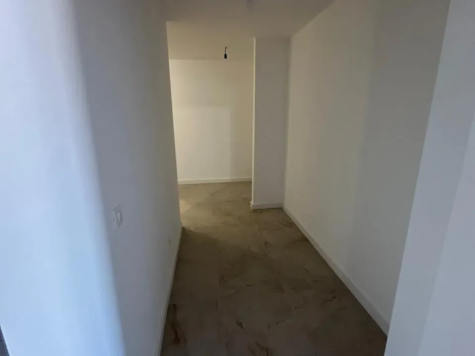 Prodaja, trosoban stan, 127m², Tološka šuma, Podgorica