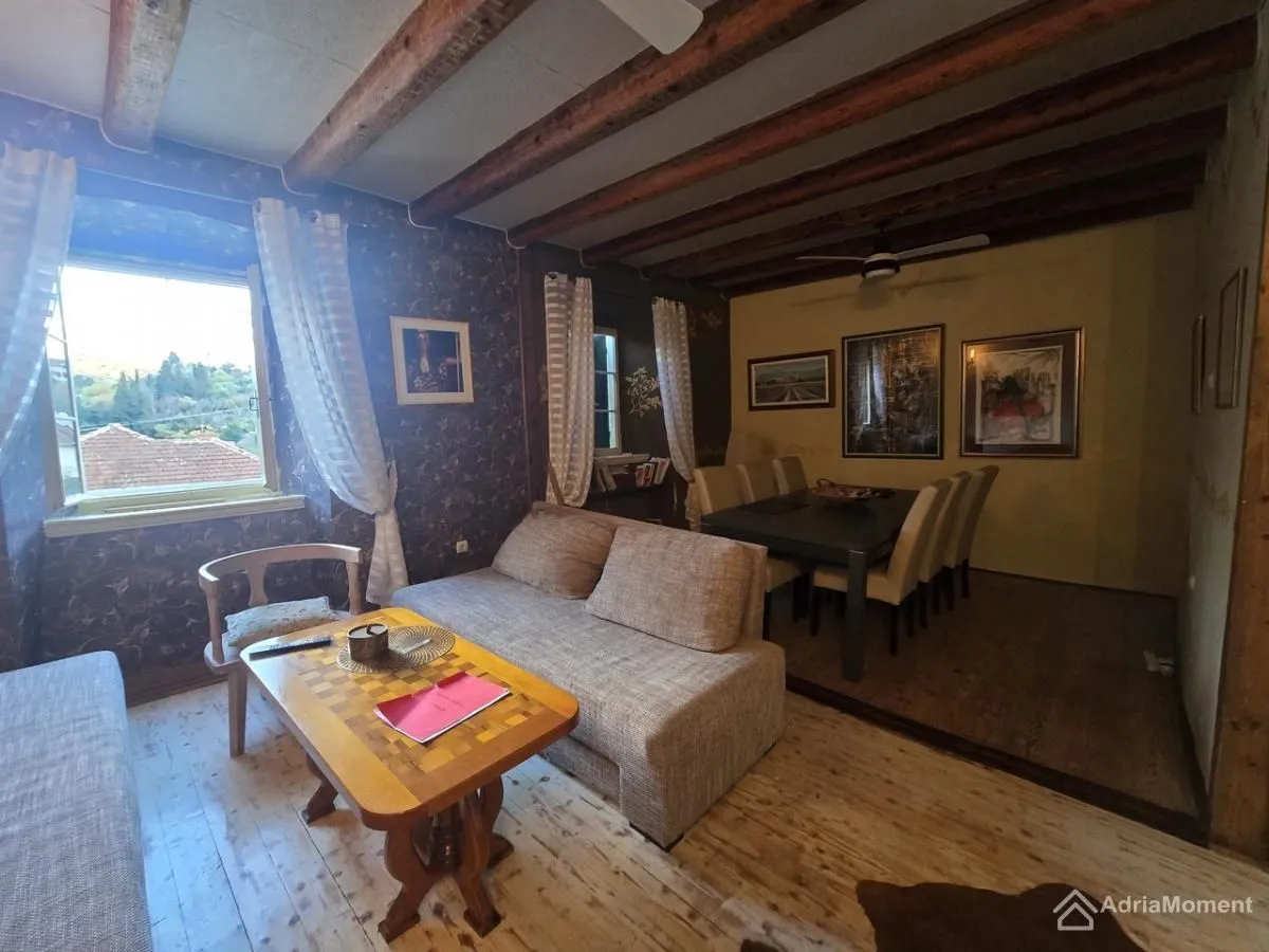 Prodaja, kuća, 180m², Kamenari, Herceg Novi