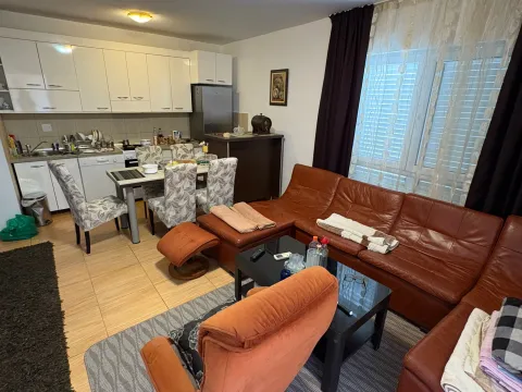Rent, two bedroom apartment, 70m², Zaobilaznica, Budva - image 1