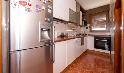 Rent, three bedroom apartment, 108m², Autobuska stanica, Podgorica - image 12