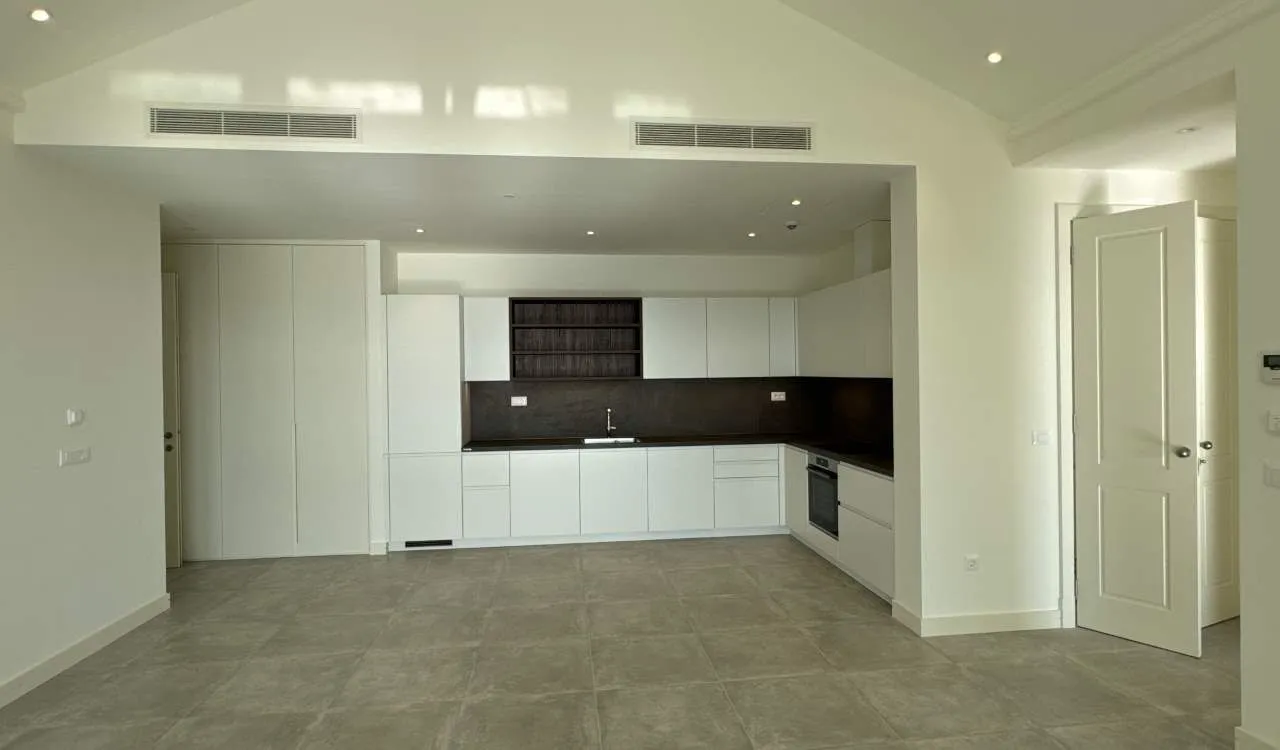 Prodaja, jednosoban stan, 78m², Luštica Bay, Tivat
