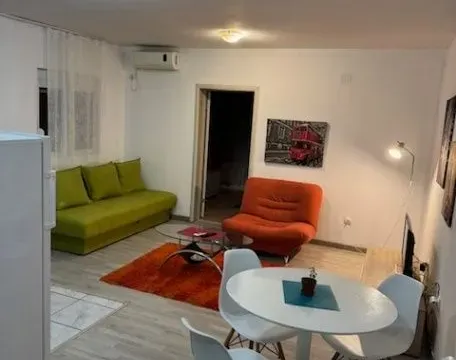 Rent, one bedroom apartment, 45m², Golubovina, Budva - image 2