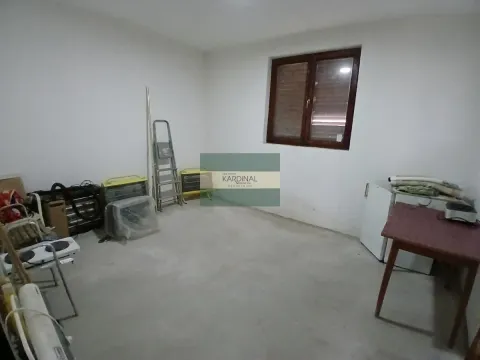 Prodaja, kuća, 258m², Aqua park, Jagodina - image 24