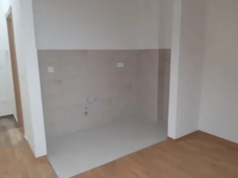 Prodaja, stan, 28m², Podgorica, Crna Gora - image 2