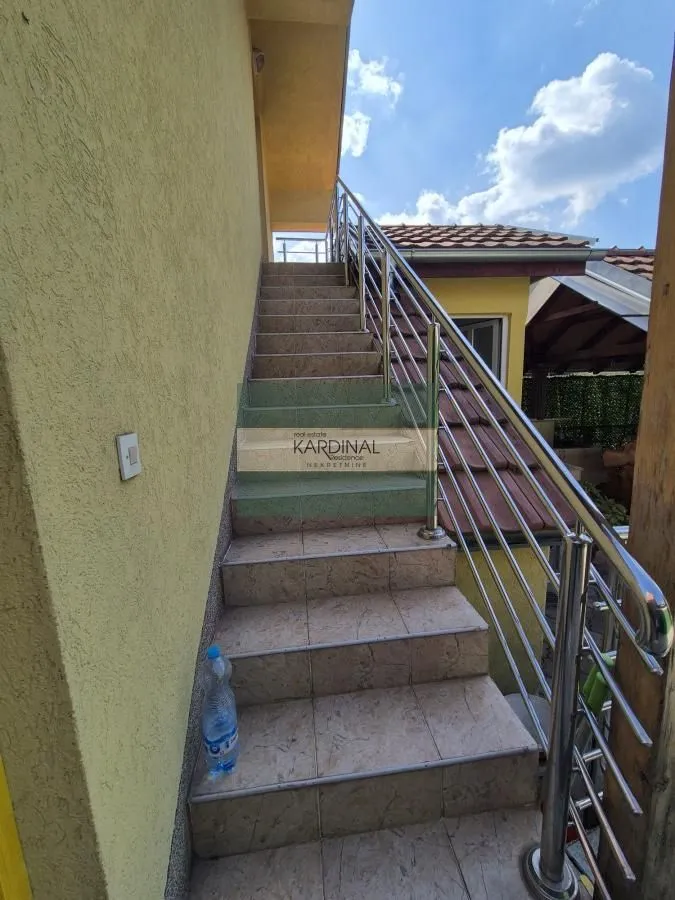 Sale, house, 181m², Kajsijar, Jagodina