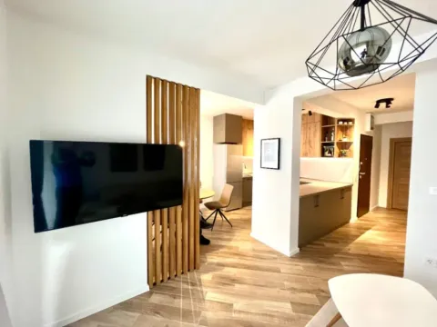 Rent, two bedroom apartment, 60m², Mažina, Tivat - image 7