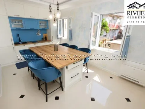 Sale, house, 400m², Bijela, Herceg Novi - image 8