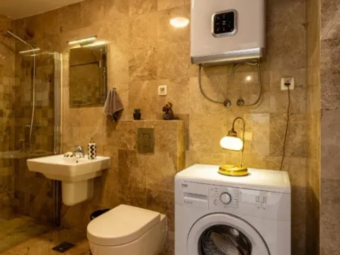 Sale, one bedroom apartment, 74m², Pržno, Budva - image 9