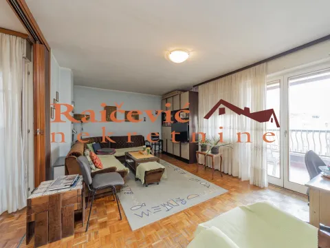 Sale, four bedroom apartment, 97m², Stari Grad, Beograd - image 2