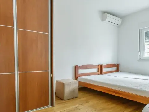 Izdavanje, dvosoban stan, 64m², City Kvart, Podgorica - image 8