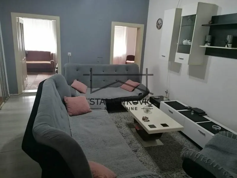 Sale, house, 115m², Šid, Srbija