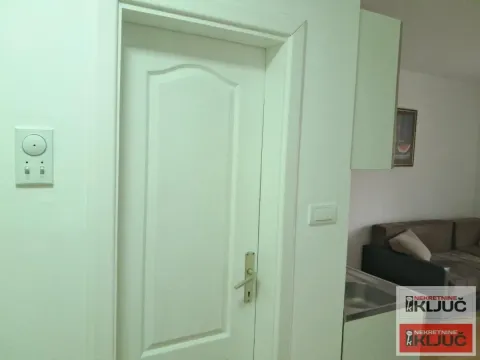 Rent, studio apartment, 27m², Salajka, Novi Sad Sve Podlokacije - image 9