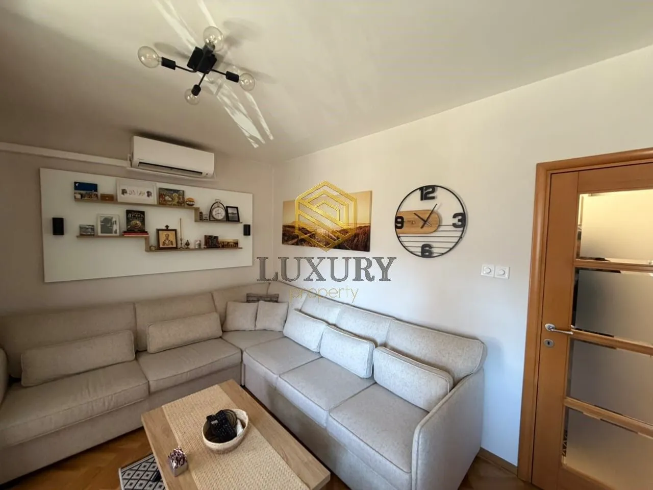 Izdavanje, garsonjera, 30m², Blok 9, Podgorica
