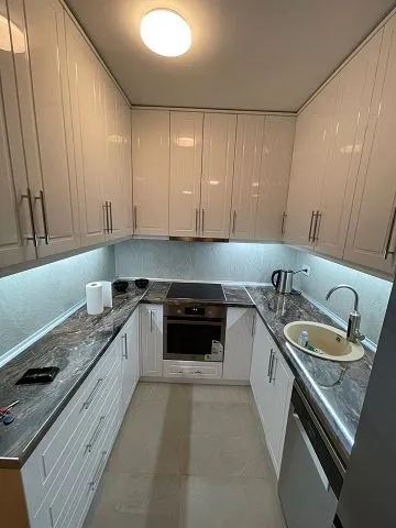 Izdavanje, trosoban stan, 74m², Novi Beograd Blok 65, Novi Beograd Sve Podlokacije