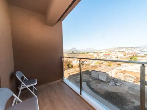 Izdavanje, jednosoban stan, 45m², New City, Podgorica - image 12