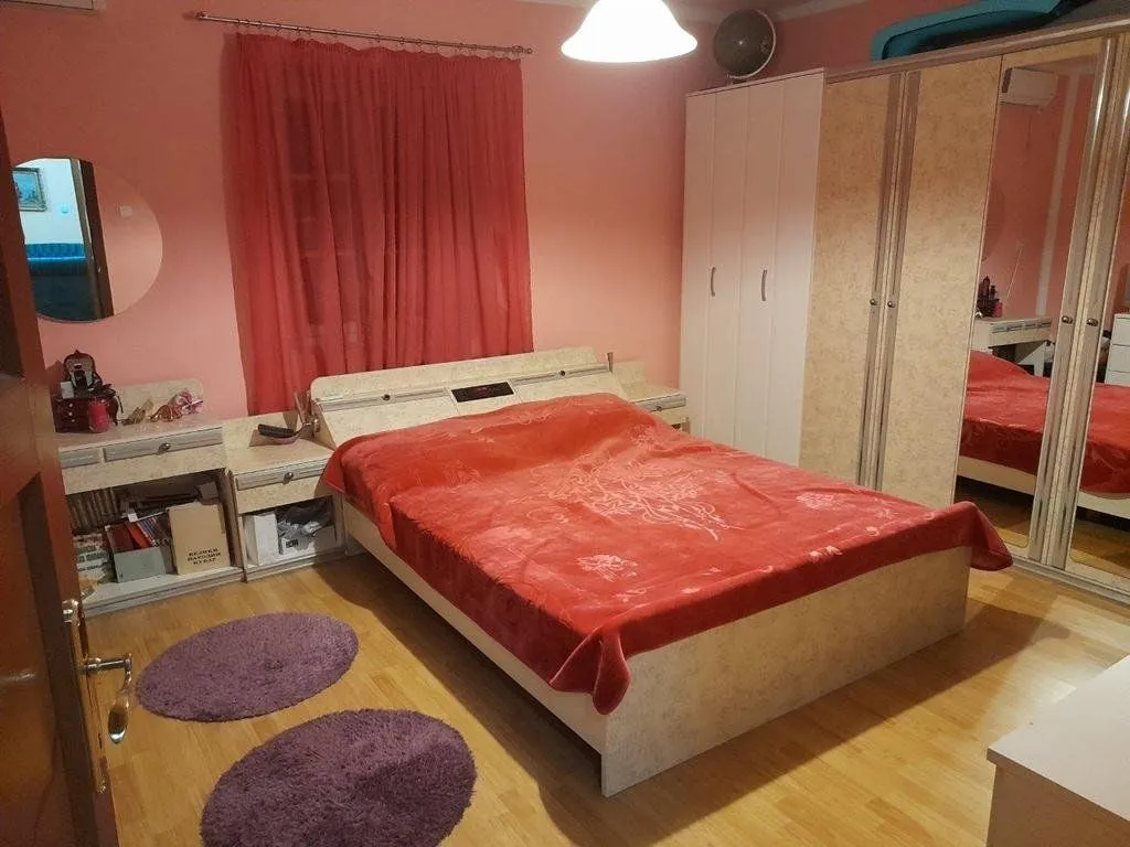 Prodaja, kuća, 300m², Konik, Podgorica