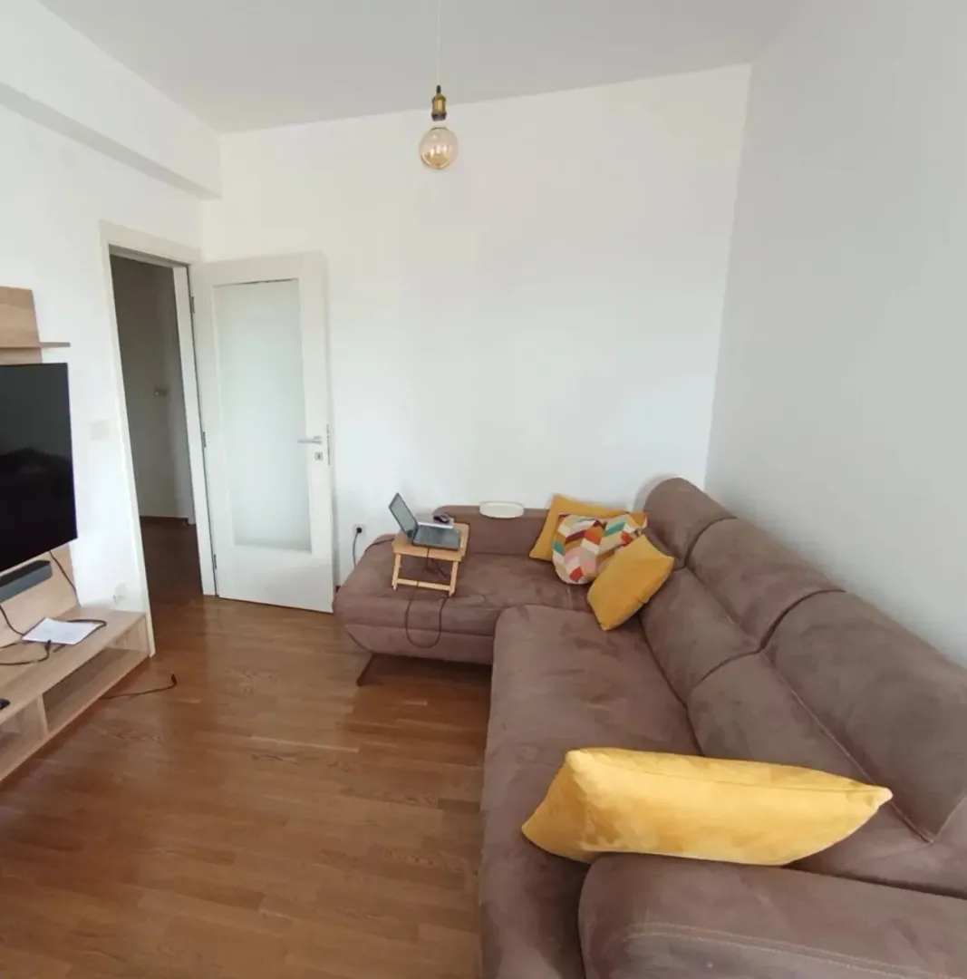 Izdavanje, trosoban stan, 76m², Zabjelo, Podgorica