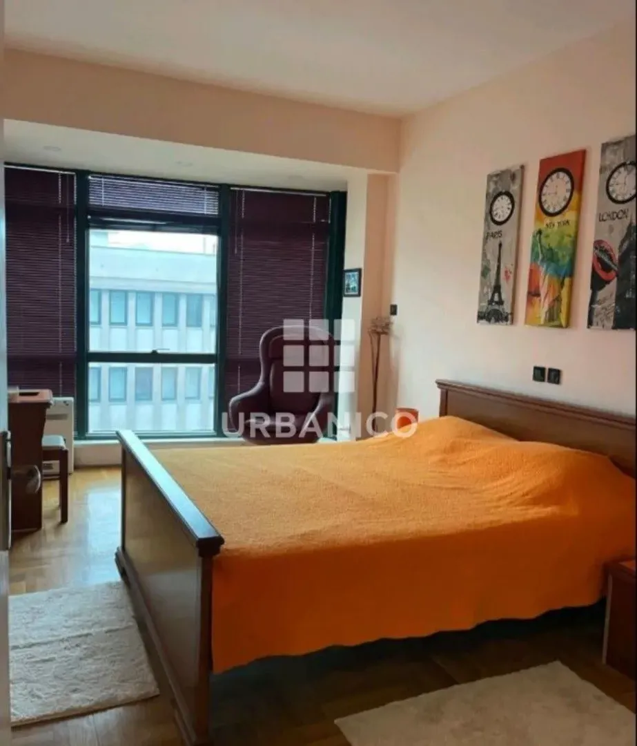 Izdavanje, dvosoban stan, 76m², Centar, Podgorica