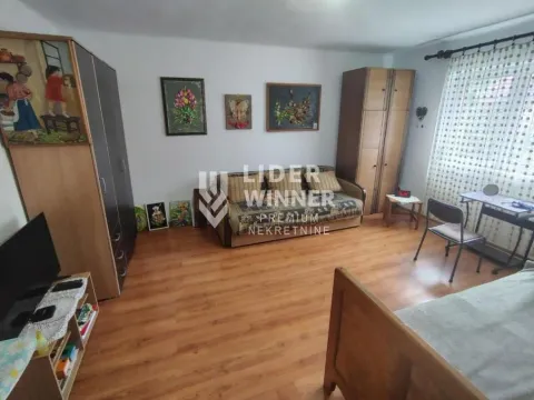 Sale, two bedroom apartment, 65m², Lekino Brdo, Voždovac Sve Podlokacije - image 3