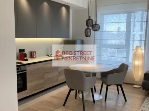 Izdavanje, trosoban stan, 75m², Savski Venac, Beograd - image 7