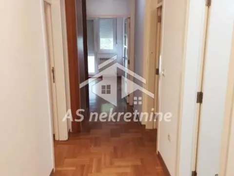 Izdavanje, trosoban stan, 94m², Lion, Zvezdara Sve Podlokacije - image 8