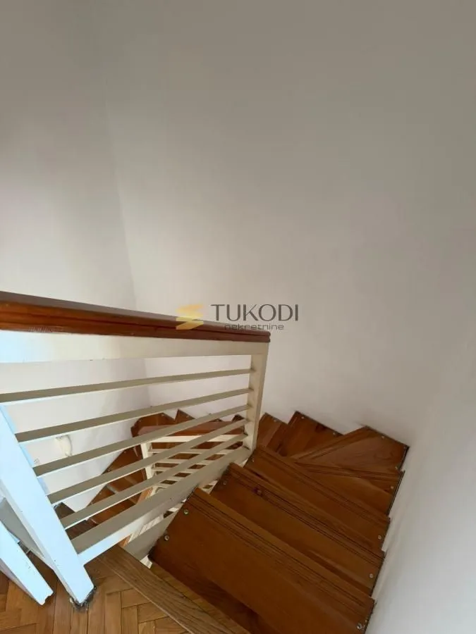 Sale, four bedroom apartment, 120m², Stari grad, Novi Sad