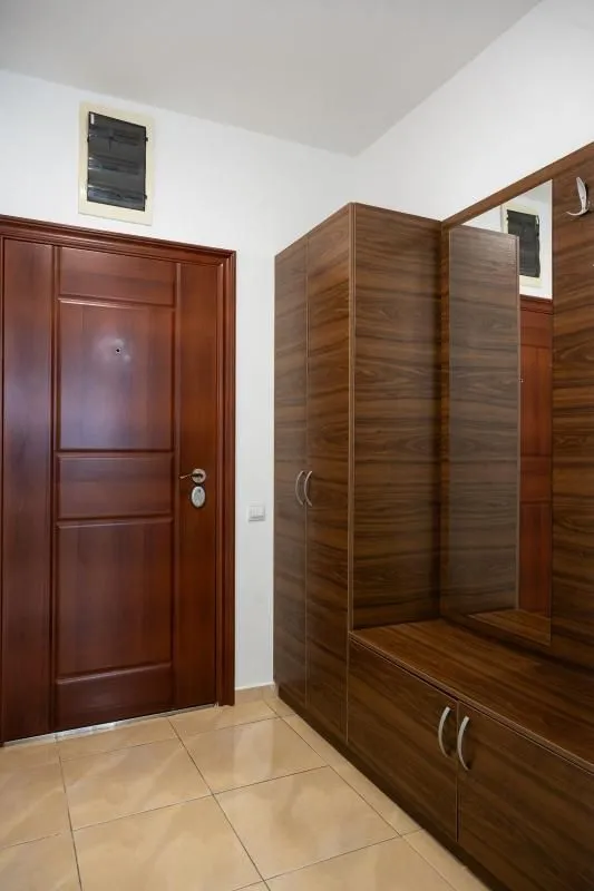 Prodaja, jednosoban stan, 65m², Lazi, Budva