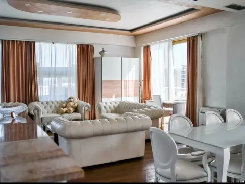 Izdavanje, dvosoban stan, 120m², Centar, Budva - image 10